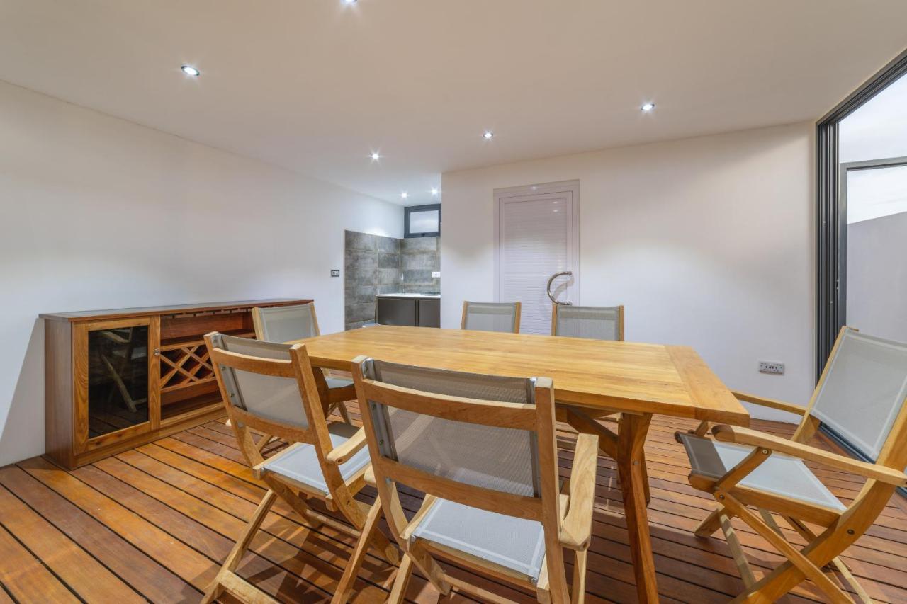 One Bay Residence Unit 15 - Penthouse With Private Roof Top, Jacuzzi And Sea View Grand Baie Zewnętrze zdjęcie