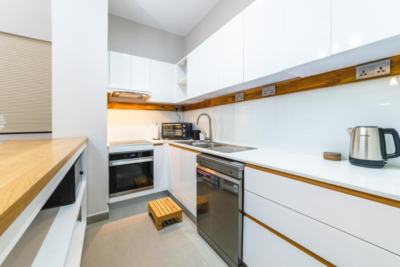 One Bay Residence Unit 15 - Penthouse With Private Roof Top, Jacuzzi And Sea View Grand Baie Zewnętrze zdjęcie
